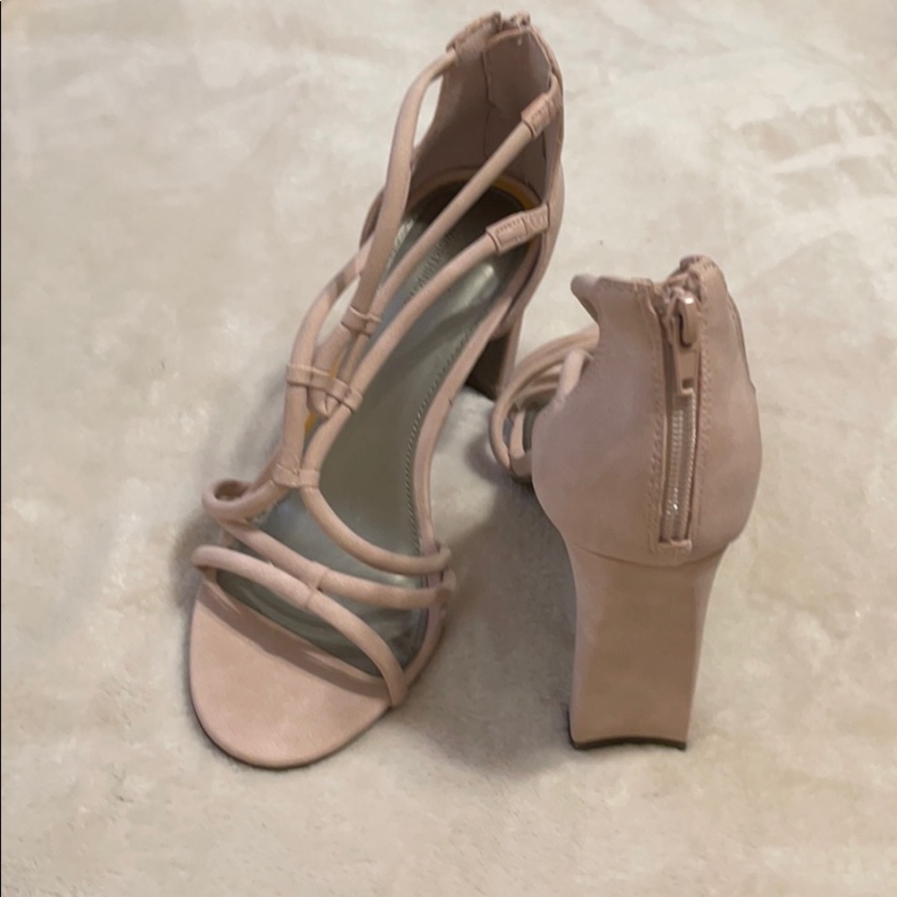Shoes - Picture 3 of 6
